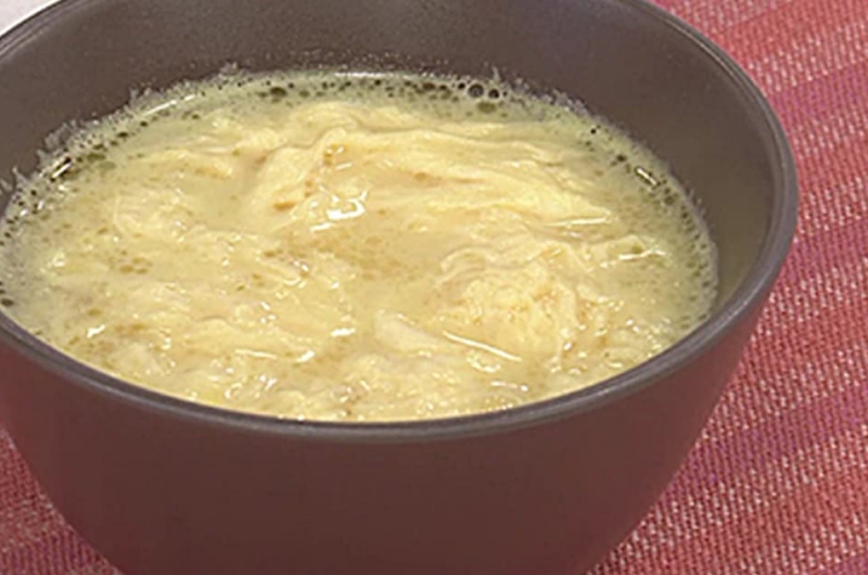 「クリームコーンの中華スープ」ワタナベマキ