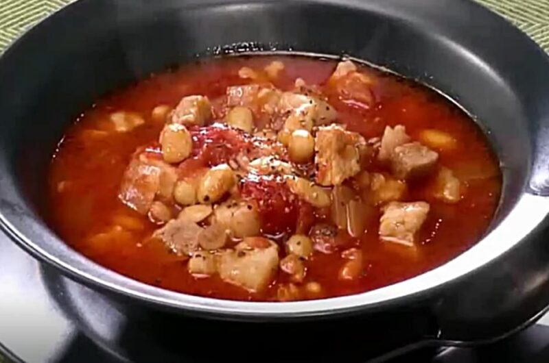 コロコロ豚肉と豆のスープ