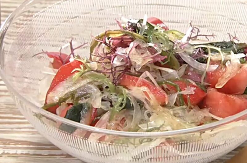 トマトと海藻のだしドレッシングサラダ